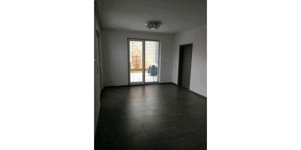 Erdgeschoßwohnung Sennfeld - 2 Zimmer, 79 m&sup2;, 324.000&euro; | Angebot:26697408