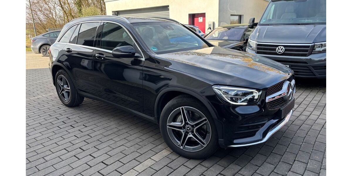 Mercedes-Benz GLC 300 124.900 km 35.900 &euro; Volkach 97332