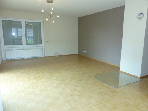 Einfamilienhaus mit Einliegerwohnung in 97456 Dittelbrunn Schweinfurt (ID 10677) - Einfamilienhaus Dittelbrunn Dittelbrunn | Angebot:26626480