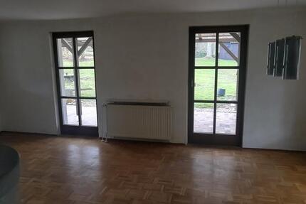 Wohnung Arnstein - 3 Zimmer, 85 m&sup2;, 750&euro; | Angebot:26023614