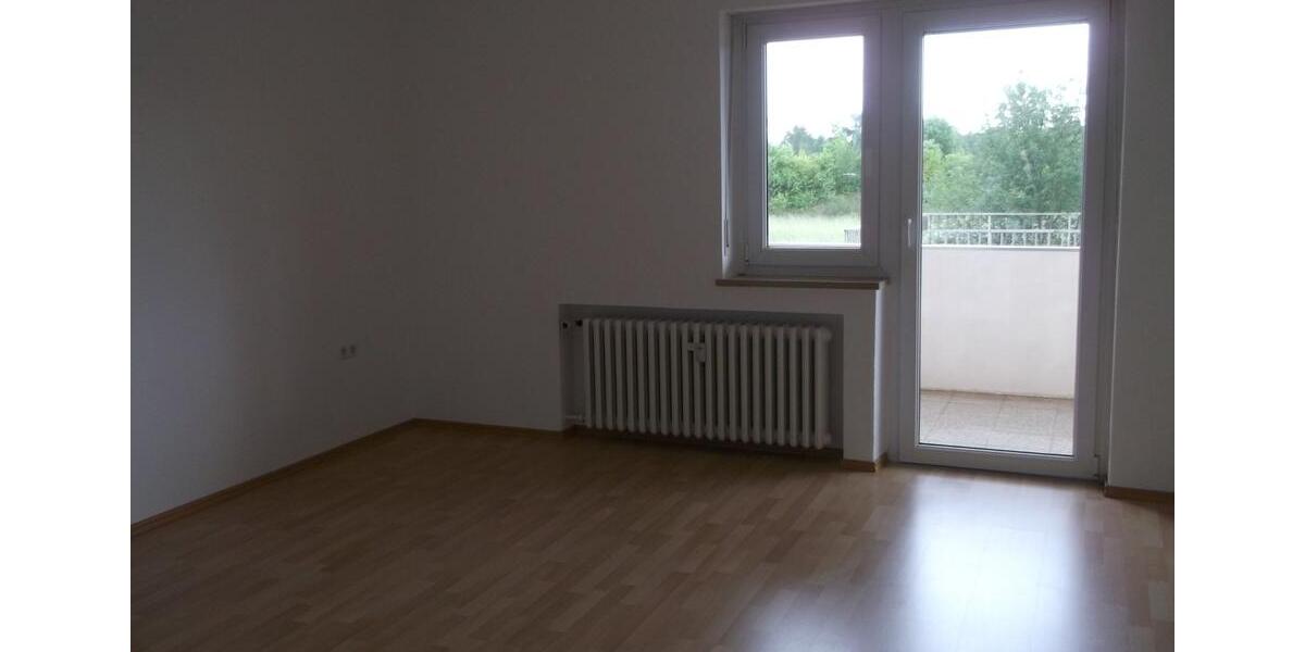 Etagenwohnung Niederwerrn - 3 Zimmer, 118 m&sup2;, 875&euro; | Angebot:25491560