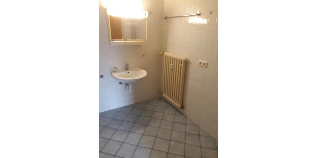Erdgeschoßwohnung Rimpar - 3 Zimmer, 80 m&sup2;, 880&euro; | Angebot:26039854