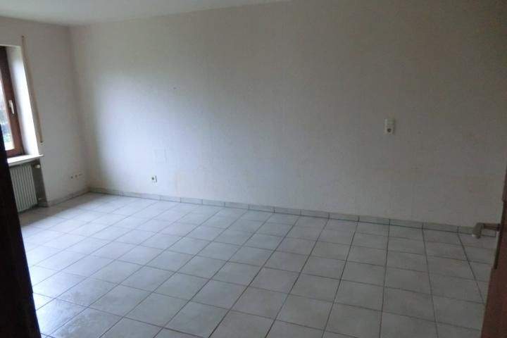 Einfamilienhaus Stadtlauringen - 5 Zimmer, 155 m&sup2;, 325.000&euro; | Angebot:25747530