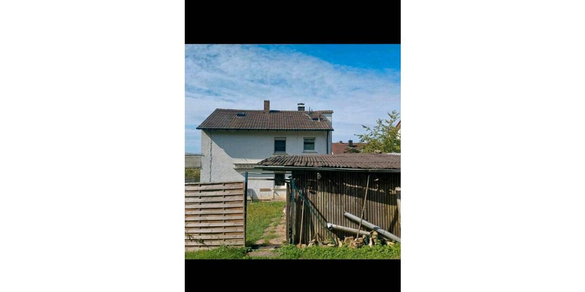 Einfamilienhaus Schweinfurt Bellevue - 5 Zimmer, 160 m&sup2;, 250.000&euro; | Angebot:26100472