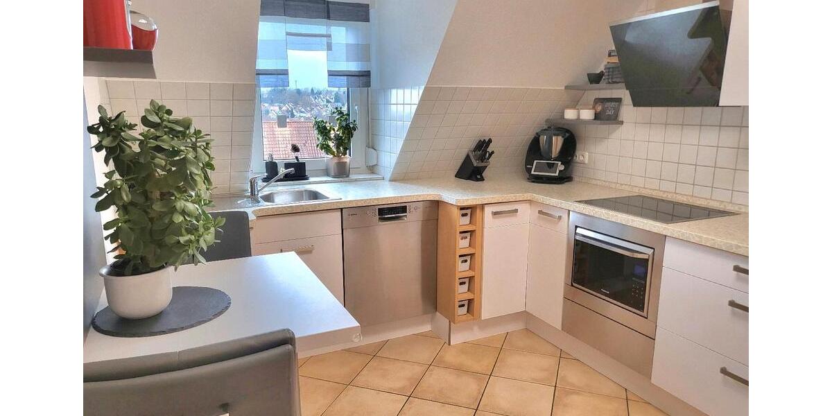 Dachgeschoßwohnung Schweinfurt Haardt - 4 Zimmer, 92 m&sup2;, 275.000&euro; | Angebot:25303527