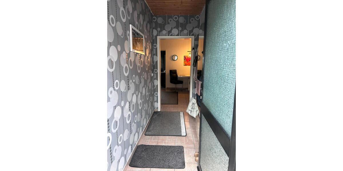 Reihenhaus Hofheim in Unterfranken - 5 Zimmer, 183 m&sup2;, 245.000&euro; | Angebot:25161833