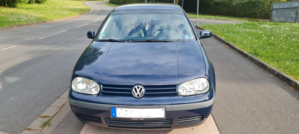 VW Golf 118.000 km 2.150 &euro; Bad Kissingen 97688