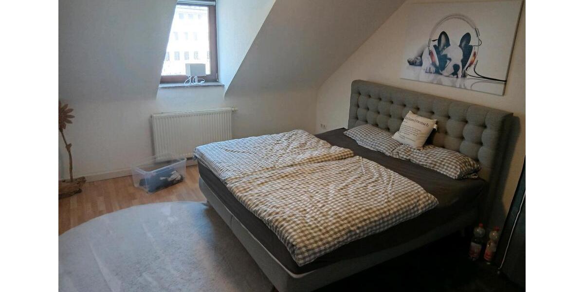 Dachgeschoßwohnung Schweinfurt Gartenstadt - 4 Zimmer, 110 m&sup2;, 750&euro; | Angebot:25752202