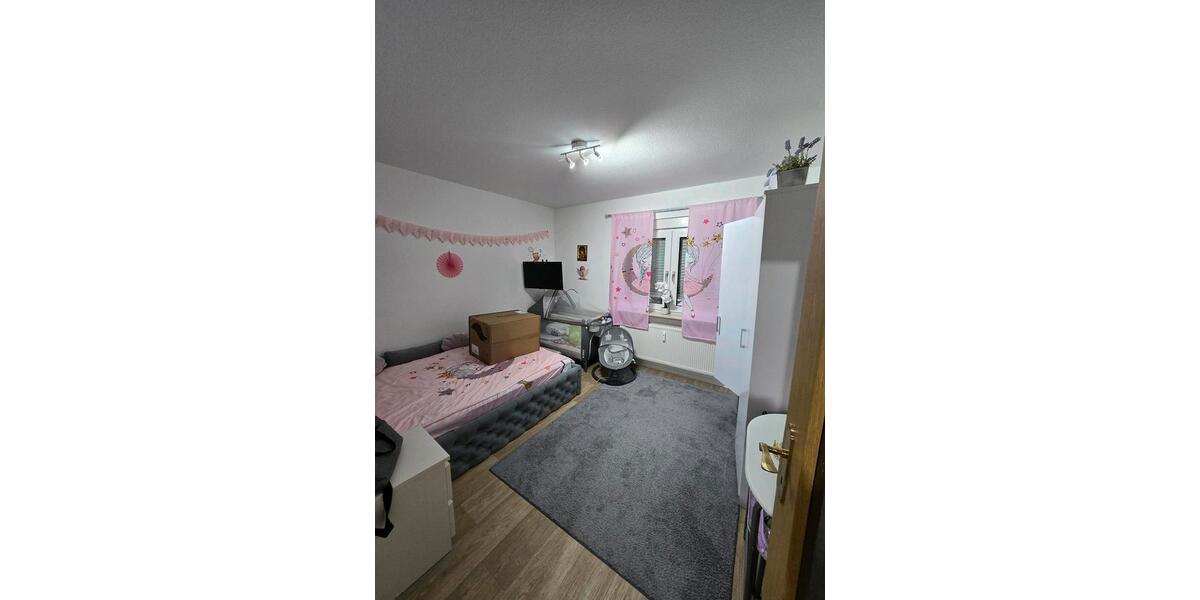 Etagenwohnung Schweinfurt Gartenstadt - 3 Zimmer, 90 m&sup2;, 235.000&euro; | Angebot:24590530