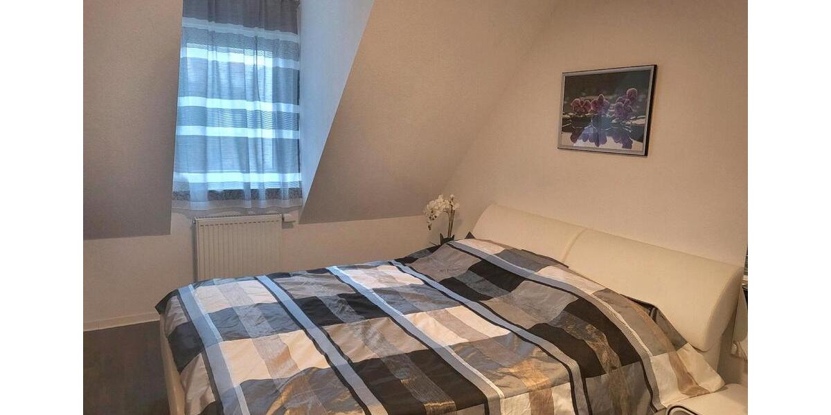 Dachgeschoßwohnung Schweinfurt Haardt - 4 Zimmer, 92 m&sup2;, 275.000&euro; | Angebot:25303527