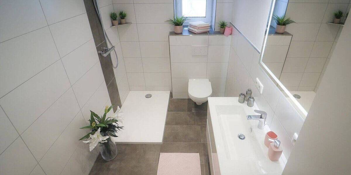 Etagenwohnung Bergrheinfeld - 3 Zimmer, 75 m&sup2;, 279.000&euro; | Angebot:26795269