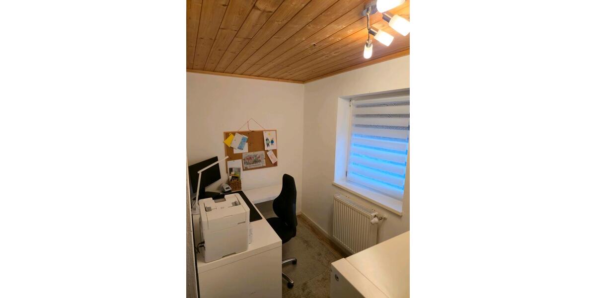 Einfamilienhaus Stadtlauringen - 5 Zimmer, 116 m&sup2;, 175.000&euro; | Angebot:25875062