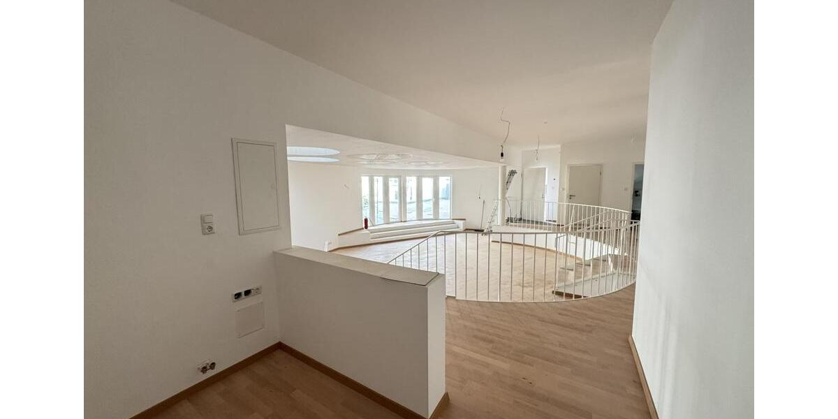 Etagenwohnung Schweinfurt Gartenstadt - 4 Zimmer, 155 m&sup2;, 1.550&euro; | Angebot:25251372