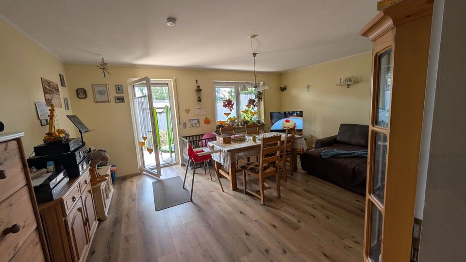 Einfamilienhaus Gädheim - 7 Zimmer, 166 m&sup2;, 379.000&euro; | Angebot:27034440