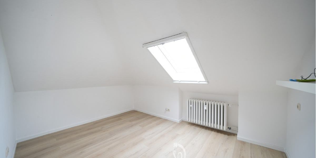 Architektenhaus mit großzügiger Einliegerwohnung und großem Garten in attraktiver Wohnlage - Einfamilienhaus Unterpleichfeld | Angebot:26321812