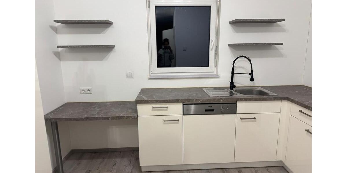 Etagenwohnung Dittelbrunn - 2 Zimmer, 60 m&sup2;, 900&euro; | Angebot:24432673