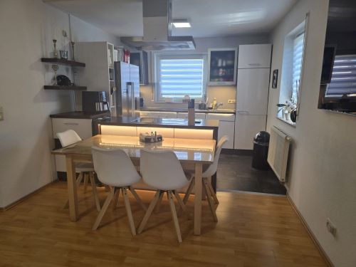 Topzustand! 3-Zimmer-Eigentumswohnung in 97493 Bergrheinfeld Schweinfurt (ID 10671) - Erdgeschoßwohnung Bergrheinfeld Bergrheinfeld | Angebot:26786455