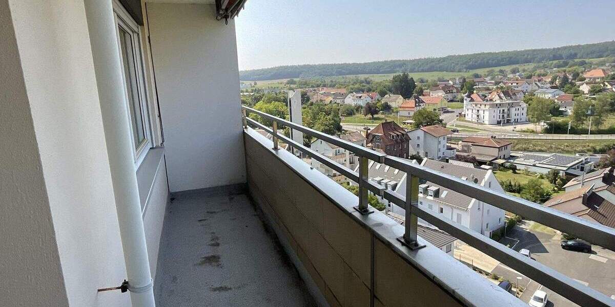 Etagenwohnung Bad Kissingen Garitz - 4 Zimmer, 101 m&sup2;, 179.000&euro; | Angebot:25770619