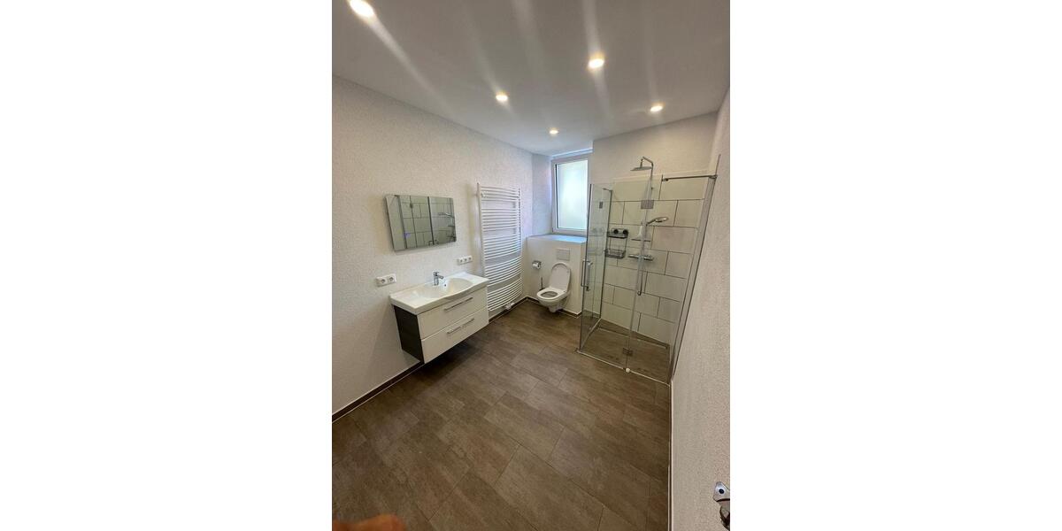 Erdgeschoßwohnung Werneck - 2.5 Zimmer, 85 m&sup2;, 980&euro; | Angebot:25886345