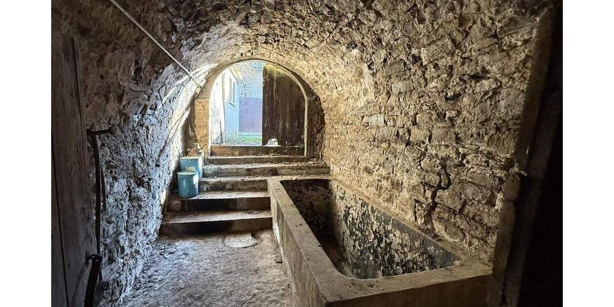 Mehrfamilienhaus, Wohnhaus Dettelbach Bibergau - 7 Zimmer, 187 m&sup2;, 750.000&euro; | Angebot:25682720