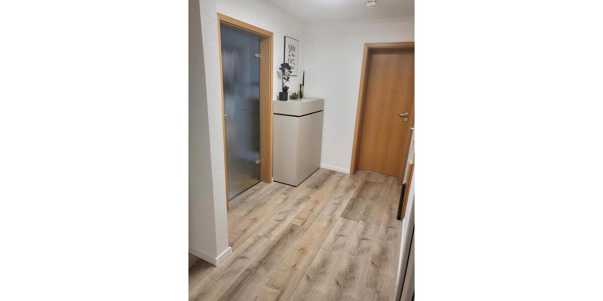 Dachgeschoßwohnung Schweinfurt Haardt - 4 Zimmer, 92 m&sup2;, 275.000&euro; | Angebot:25303527