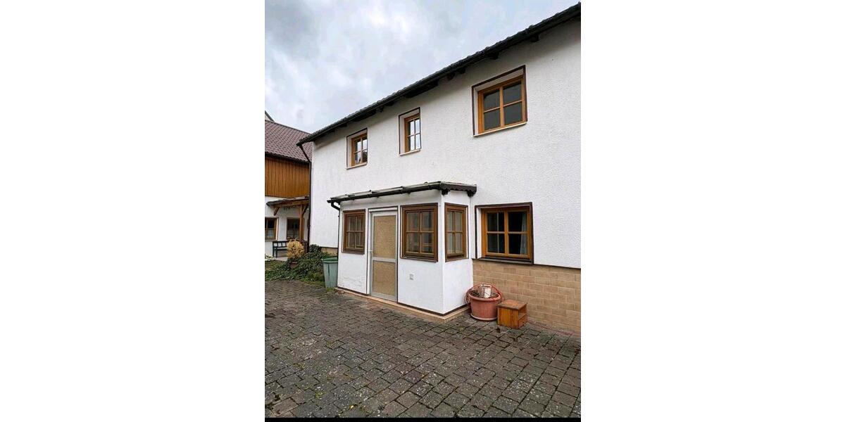 Einfamilienhaus Sulzfeld - 10 Zimmer, 209 m&sup2;, 205.000&euro; | Angebot:23431179