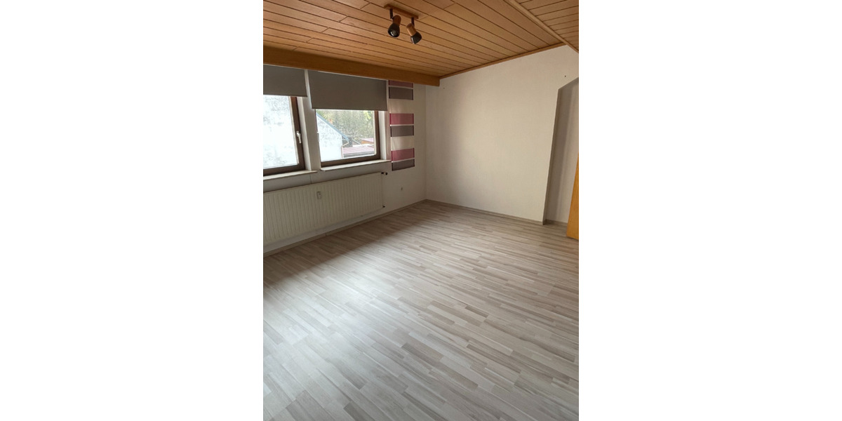 Dachgeschoßwohnung Bad Kissingen - 2 Zimmer, 53 m&sup2;, 450&euro; | Angebot:25942784