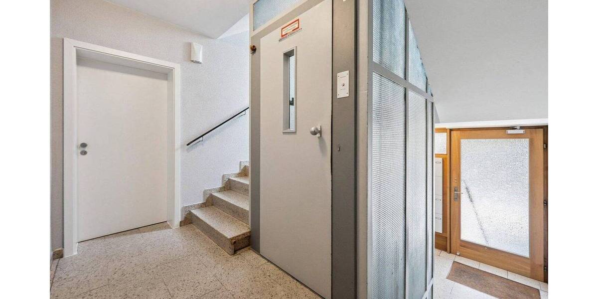 Etagenwohnung Schweinfurt Hochfeld-Steinberg - 4 Zimmer, 102 m&sup2;, 269.000&euro; | Angebot:26173756