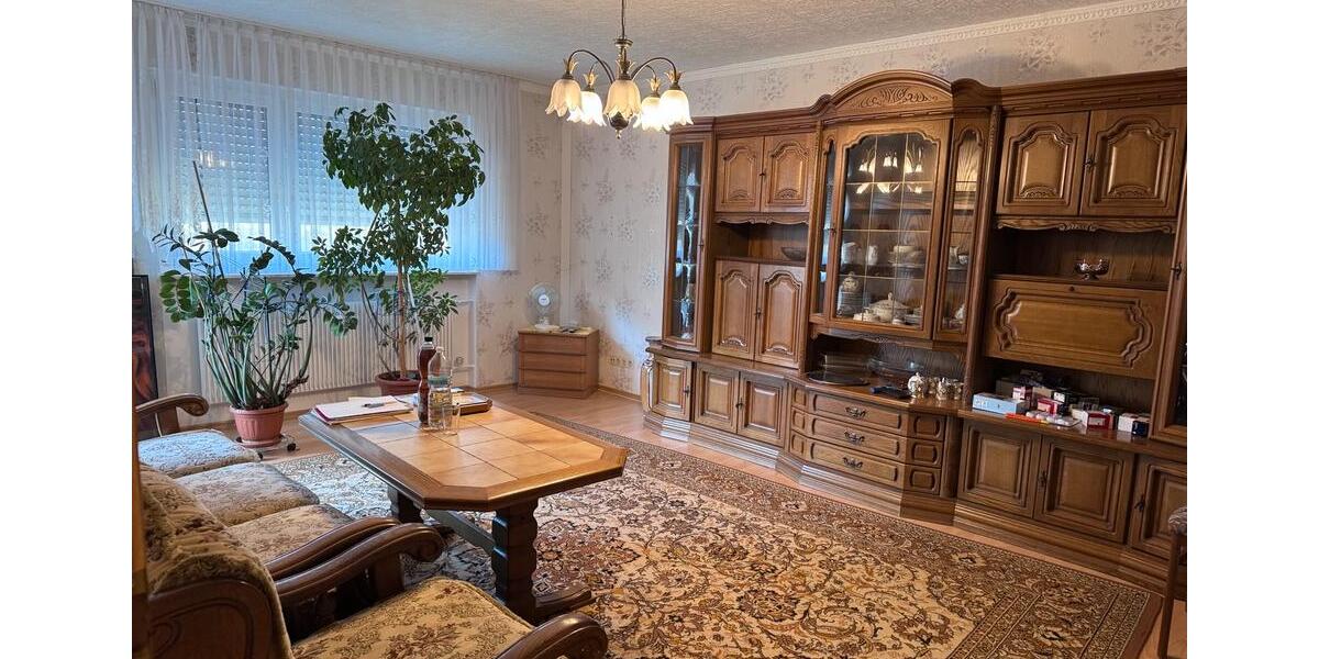 Erdgeschoßwohnung Schweinfurt Bellevue - 3 Zimmer, 78 m&sup2;, 170.000&euro; | Angebot:25626286