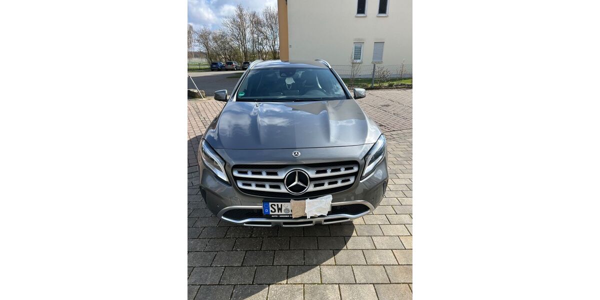Mercedes-Benz 200 49.000 km 18.000 &euro; Geldersheim 97505