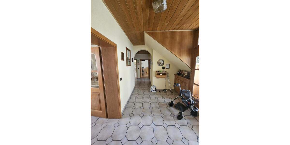 Mehrfamilienhaus, Wohnhaus Prosselsheim - 9 Zimmer, 249 m&sup2;, 469.000&euro; | Angebot:25696246