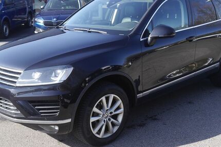 VW Touareg 214.635 km 17.990 &euro; Haßfurt 97437