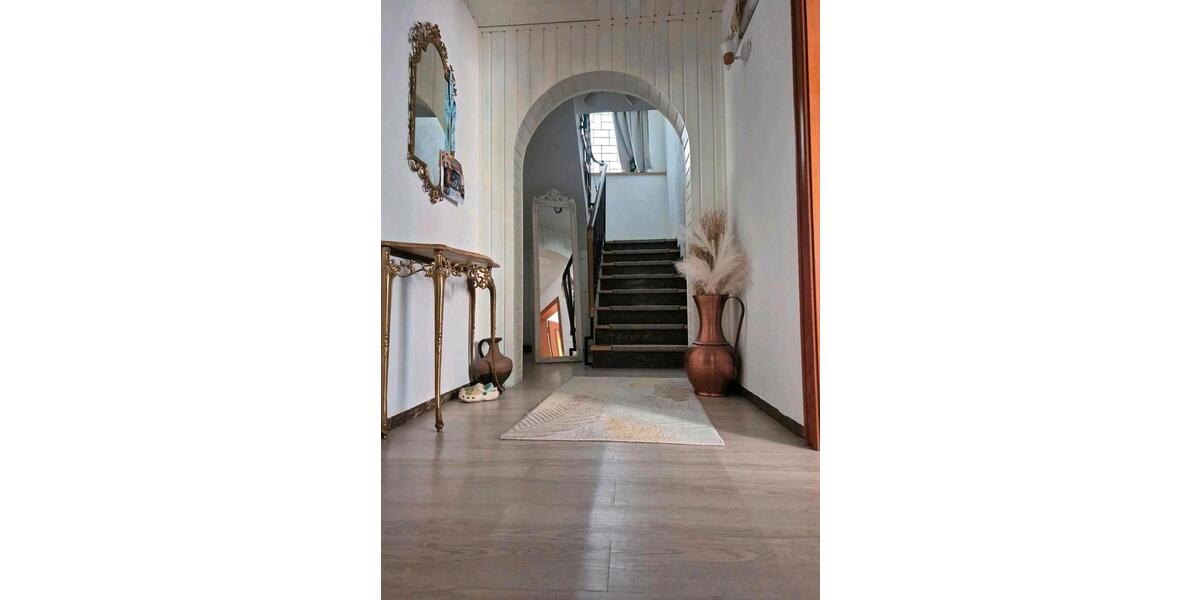 Einfamilienhaus Wipfeld - 7 Zimmer, 177 m&sup2;, 419.000&euro; | Angebot:26040336