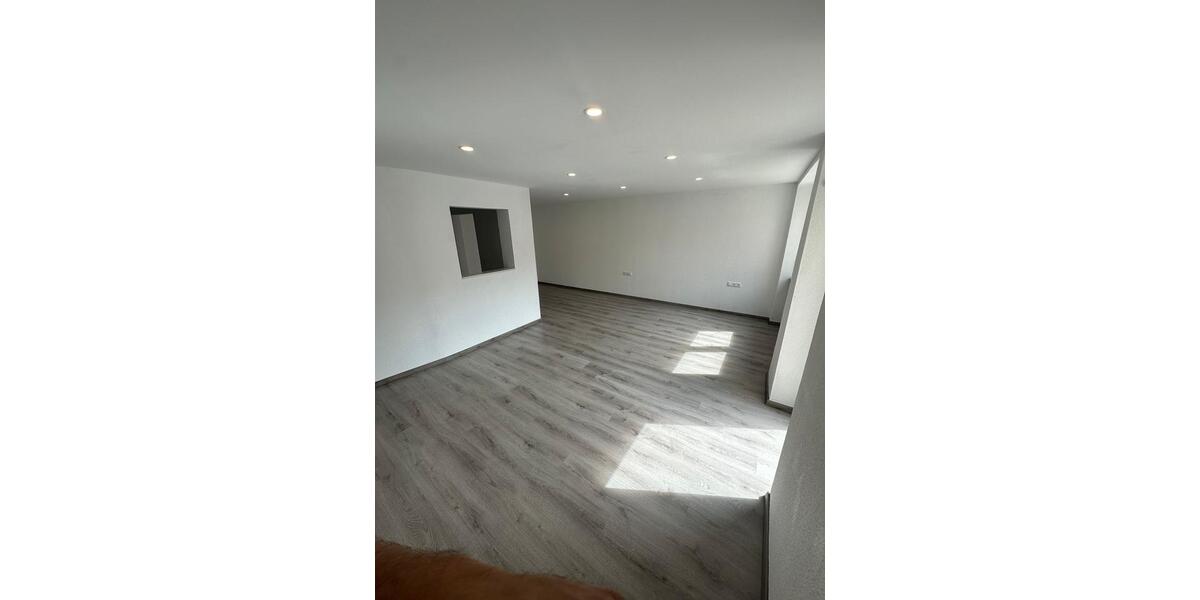 Erdgeschoßwohnung Werneck - 2.5 Zimmer, 85 m&sup2;, 980&euro; | Angebot:25886345