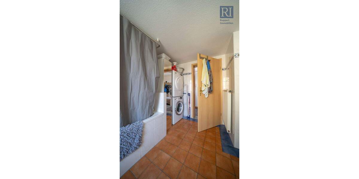 Etagenwohnung Oberpleichfeld - 4 Zimmer, 99 m&sup2;, 242.000&euro; | Angebot:25666651