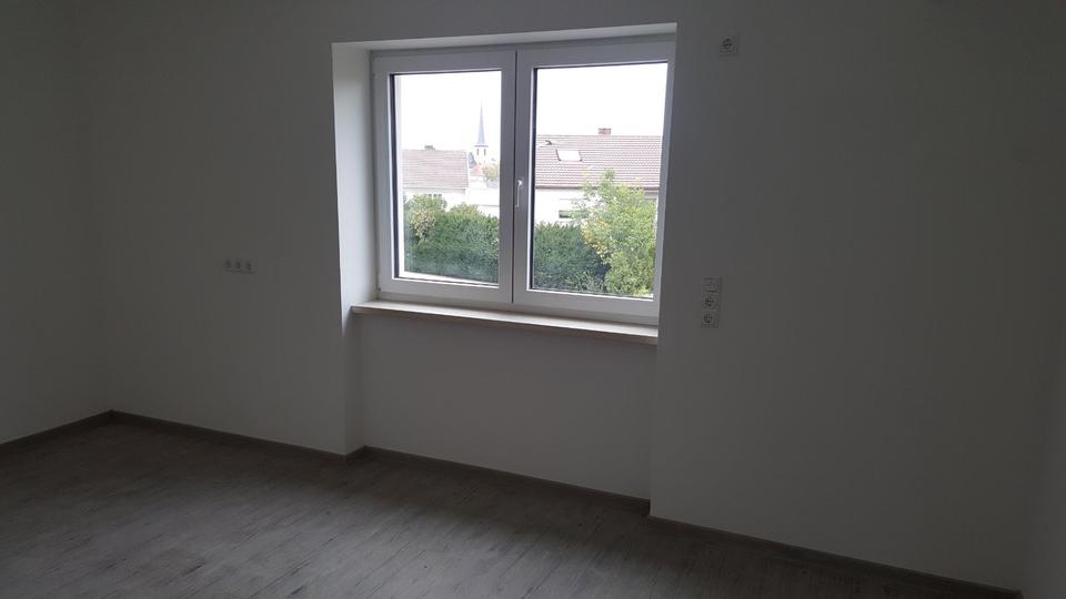 Etagenwohnung Hohenroth - 4 Zimmer, 114 m&sup2;, 1.140&euro; | Angebot:24841207