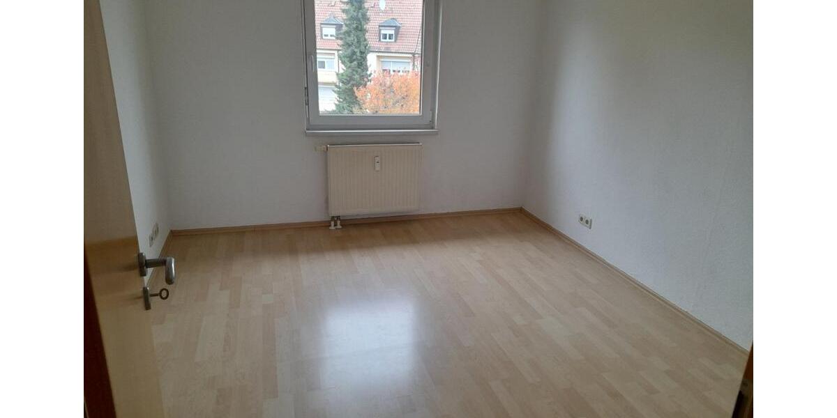 Etagenwohnung Schweinfurt Bellevue - 3 Zimmer, 90 m&sup2;, 700&euro; | Angebot:25376392