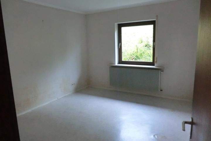 Einfamilienhaus Stadtlauringen - 5 Zimmer, 155 m&sup2;, 325.000&euro; | Angebot:25747530