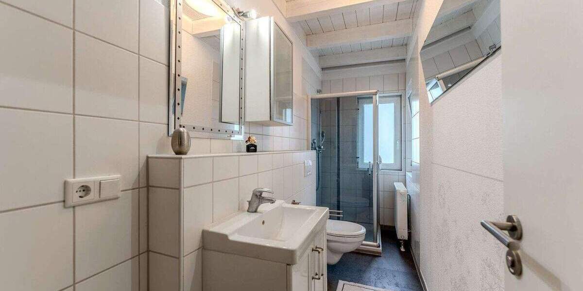 Einfamilienhaus Werneck Schraudenbach - 6 Zimmer, 207 m&sup2;, 699.500&euro; | Angebot:25703515