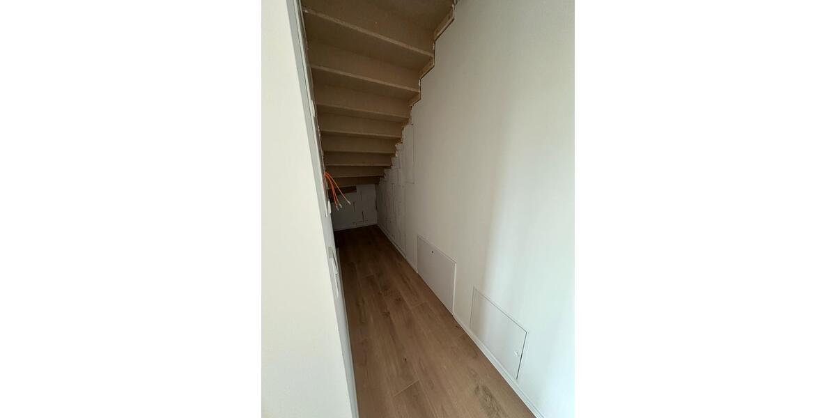Etagenwohnung Wiesentheid - 5 Zimmer, 110 m&sup2;, 1.250&euro; | Angebot:26030583