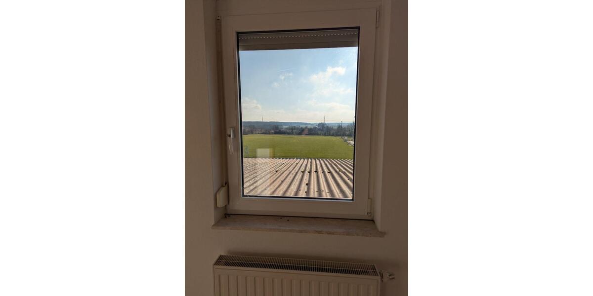 Etagenwohnung Grettstadt - 4 Zimmer, 85 m&sup2;, 600&euro; | Angebot:25415204