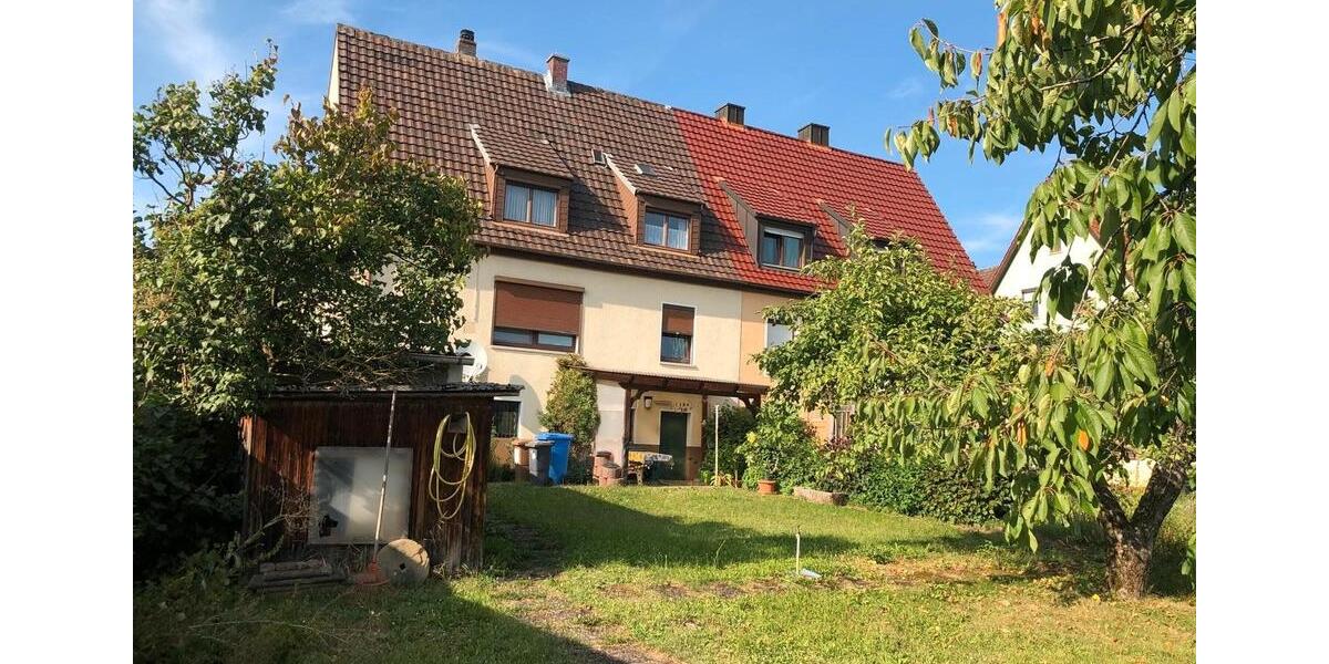 Doppelhaushälfte Hammelburg - 6 Zimmer, 140 m&sup2;, 220.000&euro; | Angebot:25355818