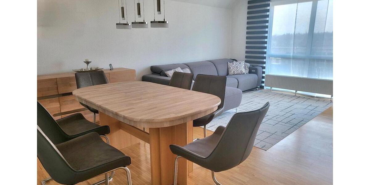 Dachgeschoßwohnung Schweinfurt Haardt - 4 Zimmer, 92 m&sup2;, 275.000&euro; | Angebot:25303527