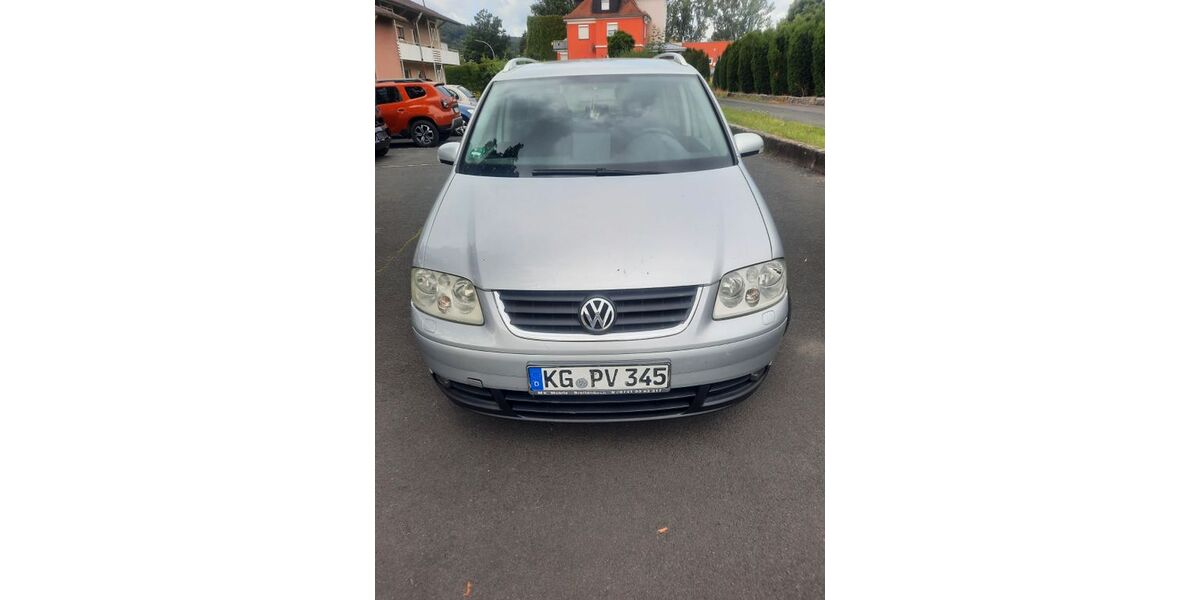 VW Touran 225.000 km 1.950 &euro; Bad Kissingen 97688