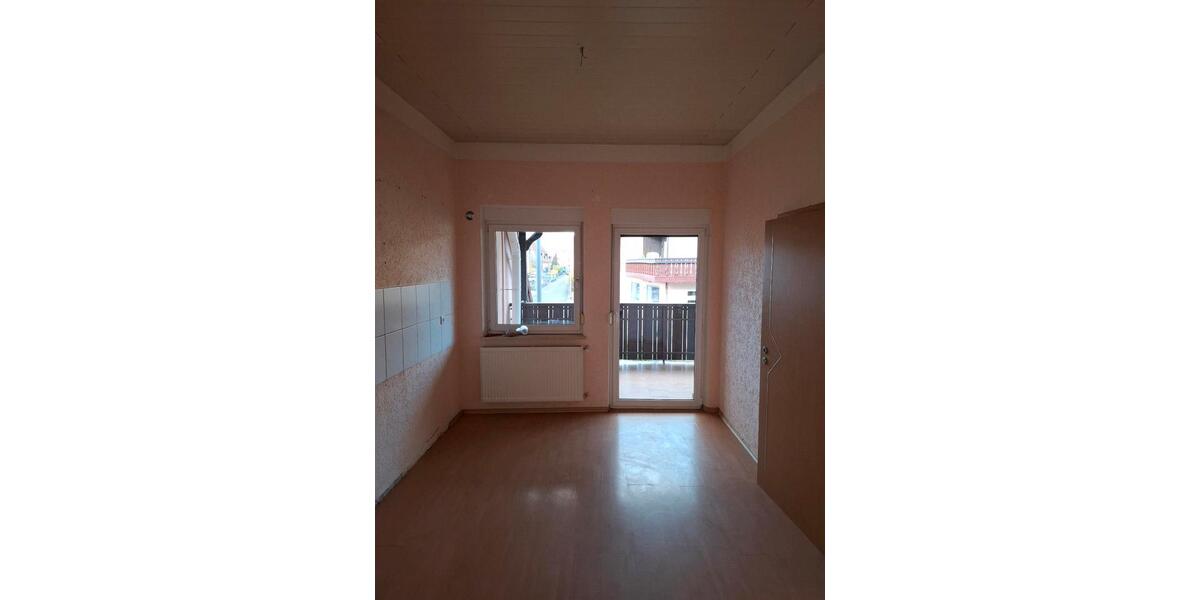 Etagenwohnung Sand am Main - 5 Zimmer, 128 m&sup2;, 1.450&euro; | Angebot:25945284