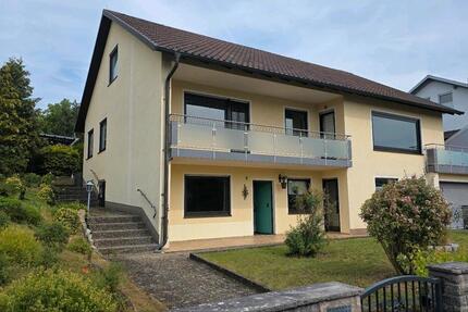 Haus Münnerstadt - 10 Zimmer, 215 m&sup2;, 385.000&euro; | Angebot:26898455