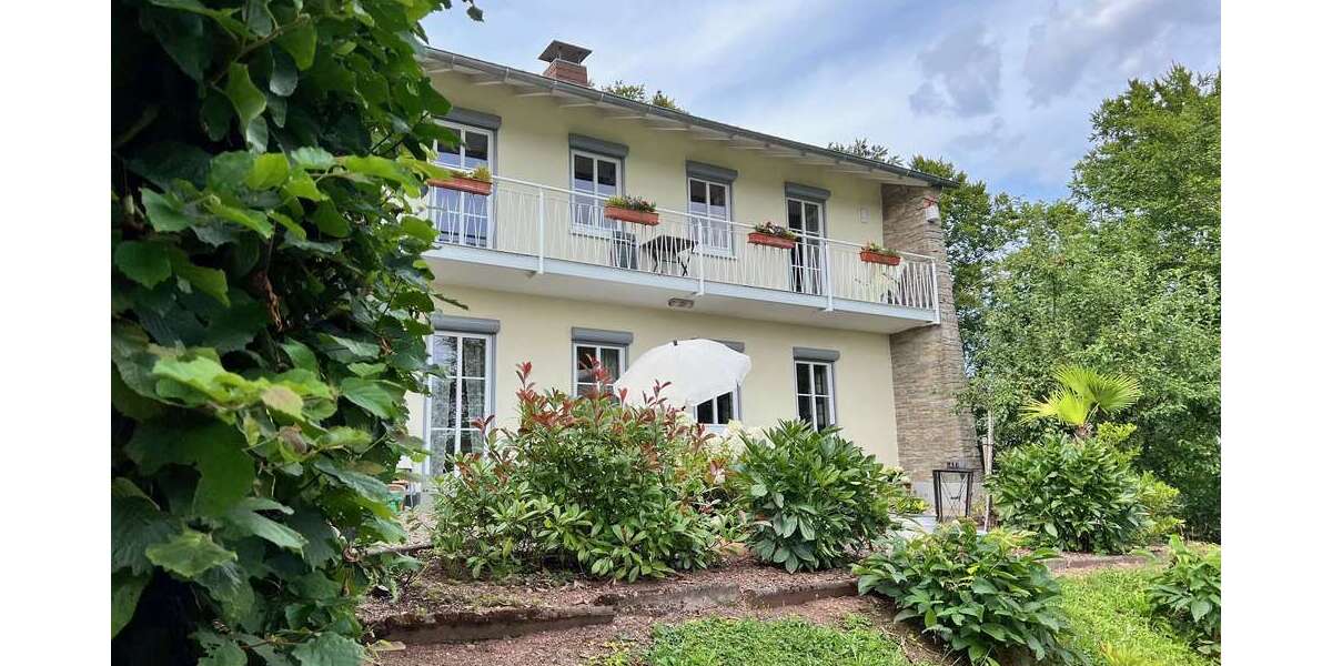 Einfamilienhaus Bad Kissingen - 7 Zimmer, 150 m&sup2;, 650.000&euro; | Angebot:24773192