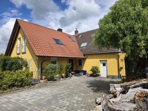 Einfamilienhaus mit Garten und Doppelgarage in 97539 Wonfurt (ID 10681) - Einfamilienhaus Wonfurt Wonfurt | Angebot:26656095