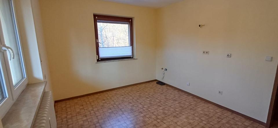 Erdgeschoßwohnung Bad Kissingen - 2.5 Zimmer, 90 m&sup2;, 720&euro; | Angebot:24980483
