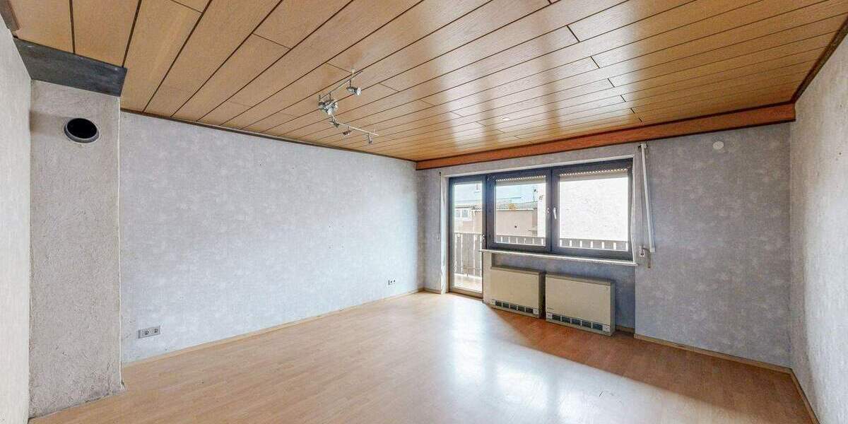 Mehrfamilienhaus, Wohnhaus Schwebenried Schwebenried - 8 Zimmer, 209 m&sup2;, 300.000&euro; | Angebot:25997007